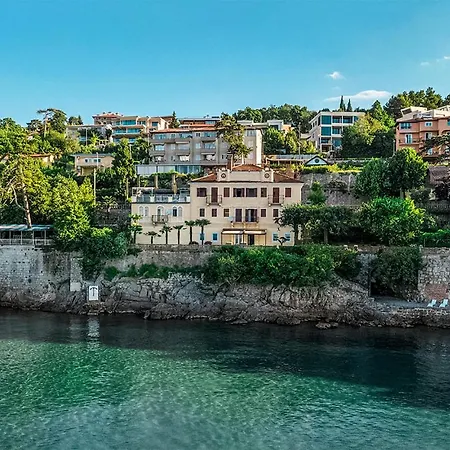 Апартаменты Amazing Apartment In Opatija With Wifi And 2 Bedrooms Опатия