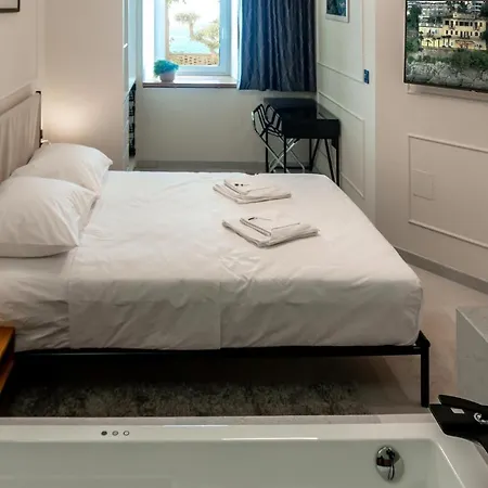 Апартаменты Amazing Apartment In Opatija With Wifi And 2 Bedrooms Опатия