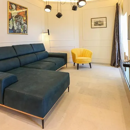 Amazing Apartment In Opatija With Wifi And 2 Bedrooms Опатия
